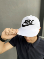 Кепка Nike біла (чорне лого)