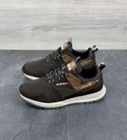 Літні кросівки колір коричневий