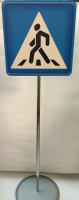 Дорожный знак «Пешеходный переход 5.35.1» разборной (стойка 85см, 30х30см)