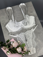 Комплект Victoria's Secret кружева без пушапа білий kk066