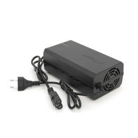 Зарядное устройство Jinyi для аккумуляторов Li-ion 72V(84V),20S,6A,штекер Triangle plug (T-tipe/IEC/C13 N+L-),с индикацией,BOX