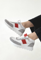 Жіночі кросівки перфорація натуральна шкіра v7-o7-46