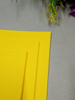 Фетр для рукоделия. Толщина - 3 мм. Размер листа 20×30 см. Цвет - желтый