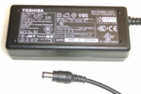 Зарядное устройство для ноутбука Toshiba (15V 4A 60W 6.3-3.0mm)