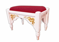 Стільці різьблені