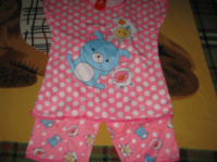 Комплект піжама на дівчинку футболка і бриджі в рожевий горошок розмір 16