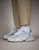 Жіночі кросівки New Balance 9060 beige grey