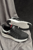 Кросівки чоловічі демісезонні, колір чорно-білий / 290