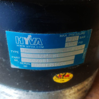 Б/в підкузовні циліндри HYVA UMB 191-8-2380-K278-60-3/4«-HC 8-штоковий, 220 бар