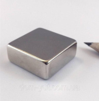 Магнит неодимовий прямоугольный  25х25х10 мм СУПЕР СИЛА