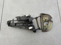 Кронштейн ЛЕВОГО бокового зеркала Мерседес-Бенц W210 202