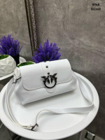 Три відділення. Білий - фурнітура метал - стильний клатч із птахами, на магнітах (0568)