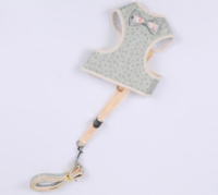 Шлейка для собак с поводком Цветы 11950 M мятная