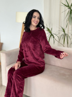 Махровий костюм з декоративними кишенями «Luci» оптом | Норма | Розпродаж моделі Бордовий, 46-48