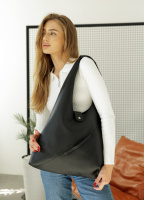 Жіноча сумка високої якості українського виробництва ХОБО - сумка-мішок - чорна