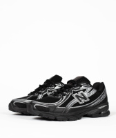 Чоловічі кросівки New Balance 740 Black Silver