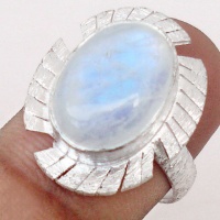 Продано! Серебряное кольцо с лунным камнем