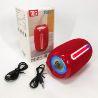 Портативна Bluetooth-колонка TG653 USB з ремінцем. Колір: червоний