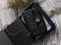 Жіноча сумка Chanel Classic Double Flap Bag Camellia чорний золото