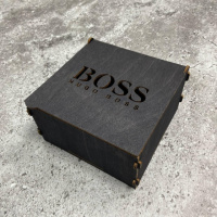 Брендова дерев'яна коробка під ремінь Hugo Boss