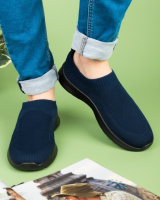 Чоловічі темно-сині кросівки з текстилю