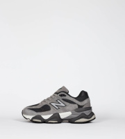 Жіночі кросівки New Balance 9060 Grey Black