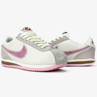 Демісезонні кросівки Nike колір бежевий/сірий/рожевий