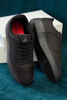 Кросівки чоловічі, колір чорний / 265