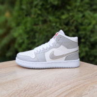 Nike Air Jordan 1 MID білі з сірим срібляста кома
