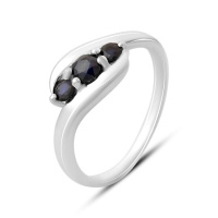 Серебряное кольцо CatalogSilver с натуральным сапфиром 0.683ct, вес изделия 2,94 гр (2168829) 18 размер