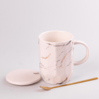 Чашка керамічна мармур 420мл з кришкою та ложкою чашка з кришкою чашки для кави Білий