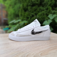 Nike blazer low білі з чорним