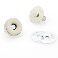 Кнопка магнитная. Размер - 18 мм. Цвет - серебро