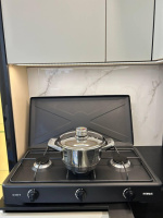 Настольная газовая плита Nurgaz на 3 конфорки с крышкой (Турция)