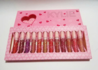 Рідка помада Kylie Серце матова 12 кольорів S-276