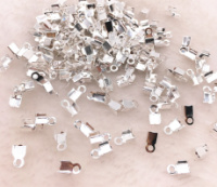 Зажим - концевик для лески. Размер - 3×6мм. Цвет - серебро. Упаковка - 10 шт.