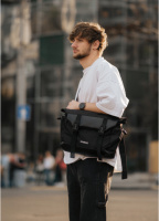 Сумка для ноутбука шкіра еко чорна з перфорацією