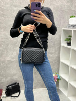 Чорний - крутезний стьобаний каркасний клатч на одне відділення на 2х блискавках (0463)