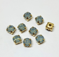 Страз (акрил)  в золотой металлической оправе. Размер - 6 мм. Цвет- голубой опал