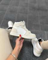 Зимові кросівки