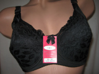 Бюстгальтер C&Y чорний з мереживом, бічні вставки чашка С великі обсяги
