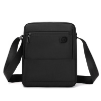 Місткий повсякденний чоловічий месенджер 72131A