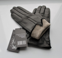 Женские кожаные перчатки черные