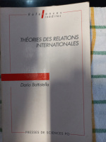 Théories des relations internationales - Dario Battistella