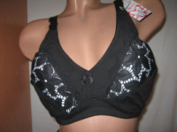 Бюстгальтер Lue rrose без каркасів чашка D чорний з мереживною вставкою