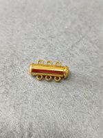 Замок магнитный. Размер - 6*19мм. На 3 линии. Цвет - лимонное золото.