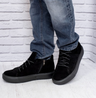 Черные укороченные зимние замшевые ботинки