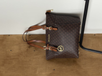 Сумка Michael Kors Charlotte Top Zip Tote Shoulder Bag коричневий