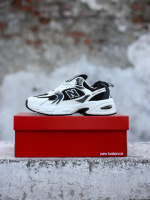 Жіночі кросівки New Balance 530 black white