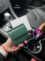 Натуральна шкіра. Зелений - жіночий стильний мініатюрний гаманець на магніті, у коробці (1312)